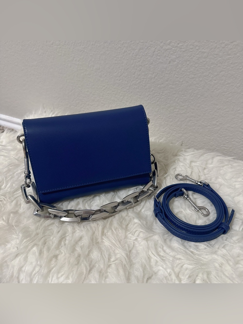 Charles & Keith Chunky Chain Handle Crossbody Bag